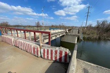 Rusové pronikli ke Kupjansku potrubím, pomohli si i koloběžkami, píše RFE/RL