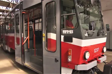 Pražský dopravní podnik prodává ojeté stroje. Koupit si je mohou města i dopravní nadšenci