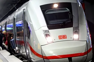 Porucha ochromila vlaky v Německu, stály dvě hodiny
