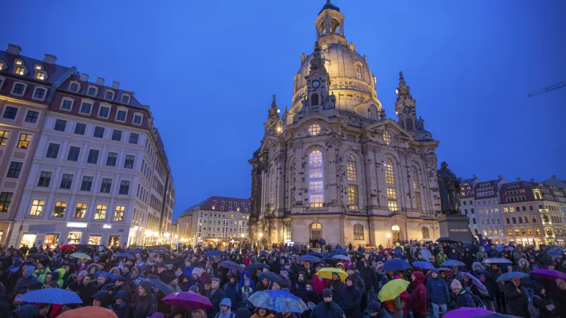 Připomínka 75. výročí bombardování Drážďan v centru města