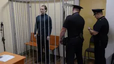Robert Gilman při soudním jednání v ruské Voroněži 7. října