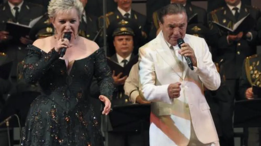 Eva Urbanová a Karel Gott