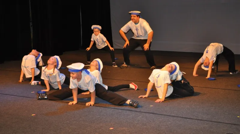 Sokolská akademie v Lounech