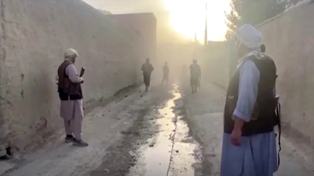 Střety afghánské armády s Talibanem v Kunduzu