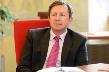 Rektor olomoucké univerzity požaduje rezignaci děkana přírodovědy. Skončit by měl i ředitel vědeckého centra