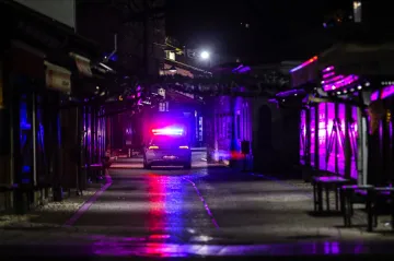 V Bosně zemřelo při novoroční oslavě osm lidí. Patrně se udusili zplodinami z agregátu