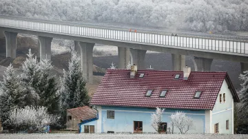 Výhled na most Dobkovičky s délkou 455 metrů