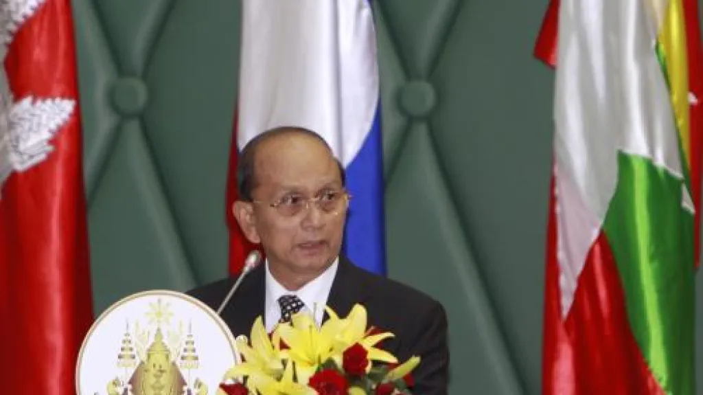Thein Sein je po 22 letech prvním barmským prezidentem