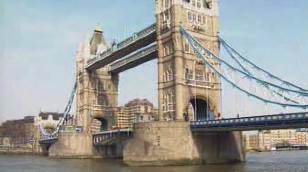 Londýnský Tower Bridge