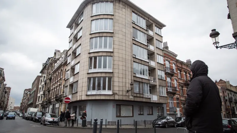 Dům, ve kterém policie našla chemikálie a vlajku Islámského státu