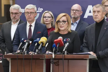 Schillerové chybí v návrhu rozpočtu skoro sto miliard