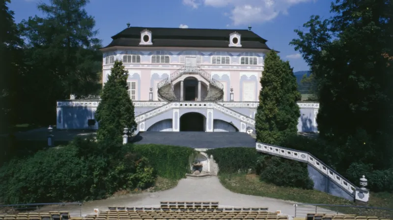 Pohled z otáčivého hlediště