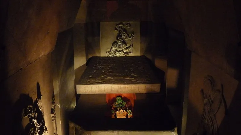 Hrobka Pakala, rekonstrukce