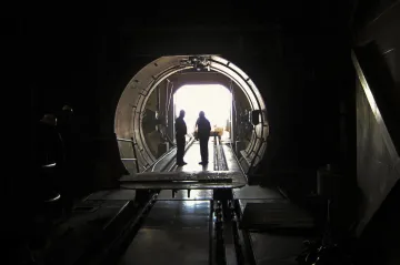 Írán už má větší zásoby obohaceného uranu, než dovoluje dohoda. Podle Trumpa si zahrává s ohněm