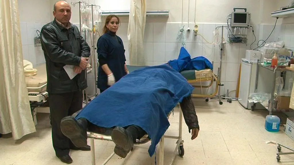Mrtvola muže, kterého údajně zastřelili ozbrojenci