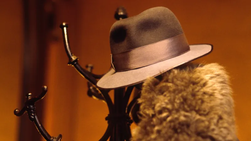 Věšák v restauraci