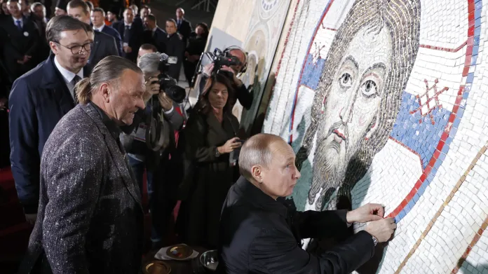 Putin na návštěvě chrámu svatého Sávy