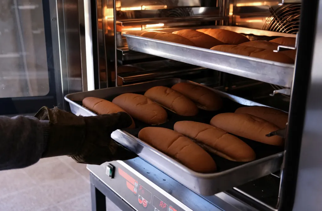 Teplo pak využívá konvektomat, ve kterém pekárna peče své výrobky