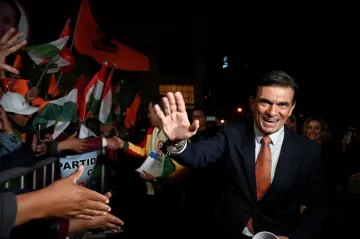 Prezidentem Bolívie bude centristický senátor Paz