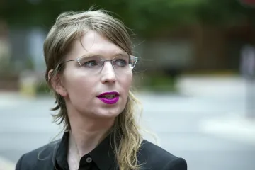Soud propustil Chelsea Manningovou z vězení. Před 10 lety zprostředkovala citlivé informace serveru WikiLeaks