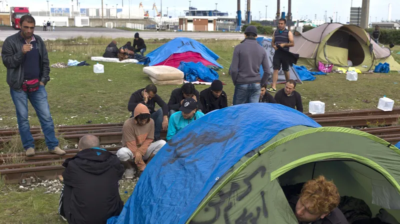 Imigranti v Calais