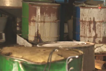 Nebezpečné chemikálie zmizely ze Lhenic. Bývalý sklad bude zázemím pro hasiče