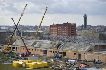 OBRAZEM: Nejen apokalypsa. Po velkém bourání se na Bazalech staví