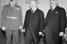 Soud povolil obnovu procesu s generálem Syrovým a bývalým premiérem Beranem