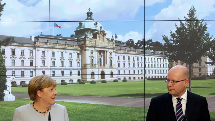 Brod: Merkelová má porozumění pro český postoj. Ale to neznamená, že bude vzdávat německé pozice