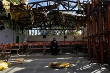 Při pátečním sebevražedném útoku v Kábulu zemřelo 53 lidí, tvrdí OSN