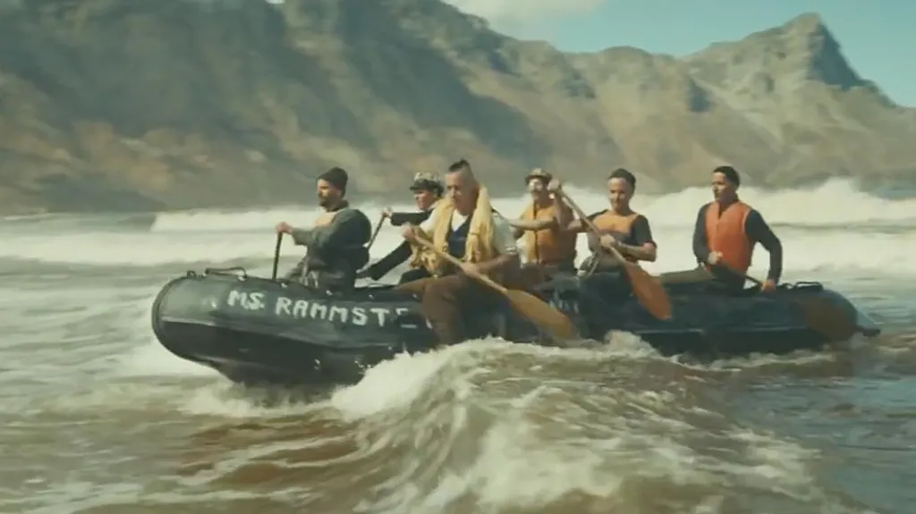 Rammstein ve videoklipu Ausländer