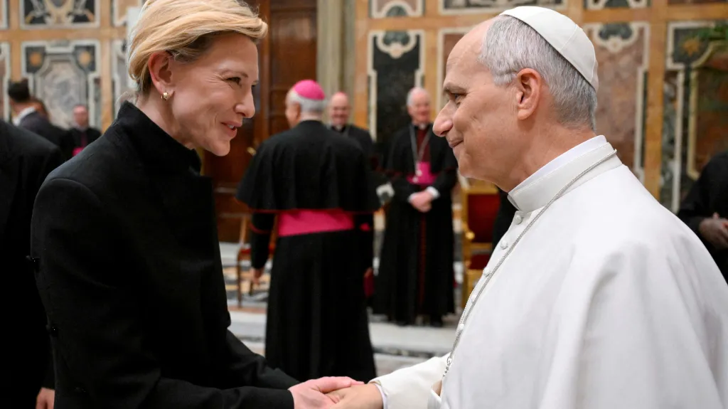 Cate Blanchettová a papež Lev XIV.
