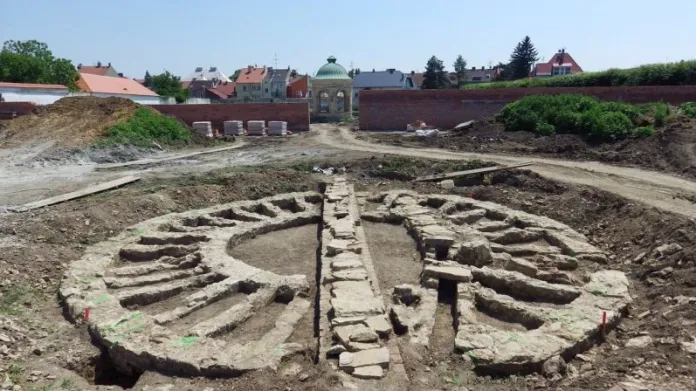 Základy Králičího kopce objevili v roce 2009 archeologové