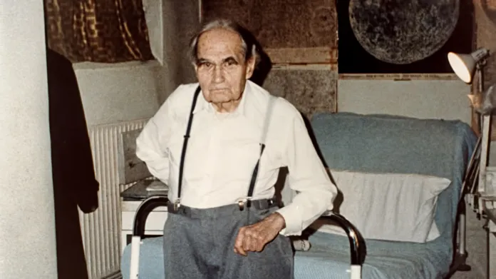 Rudolf Hess ve vězení ve Špandavě