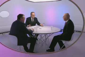 Dopad amerických cel na Evropu bude trvalejší, soudí Jonáš. Unie má však své trumfy, věří Singer