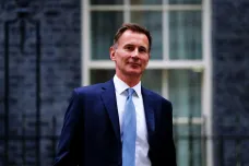 Británie potřebuje podle nového ministra financí stabilitu a Trussová čas