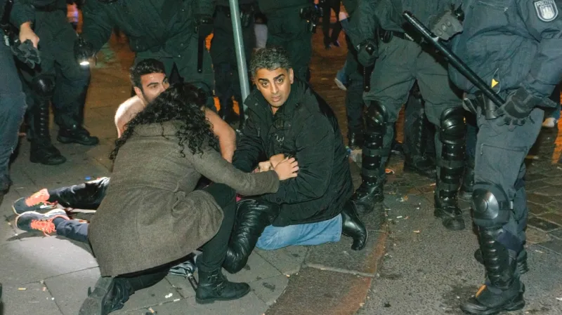 Výtržnosti v Hamburku