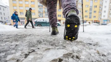 Protiskluzové návleky jako recept proti ledovce