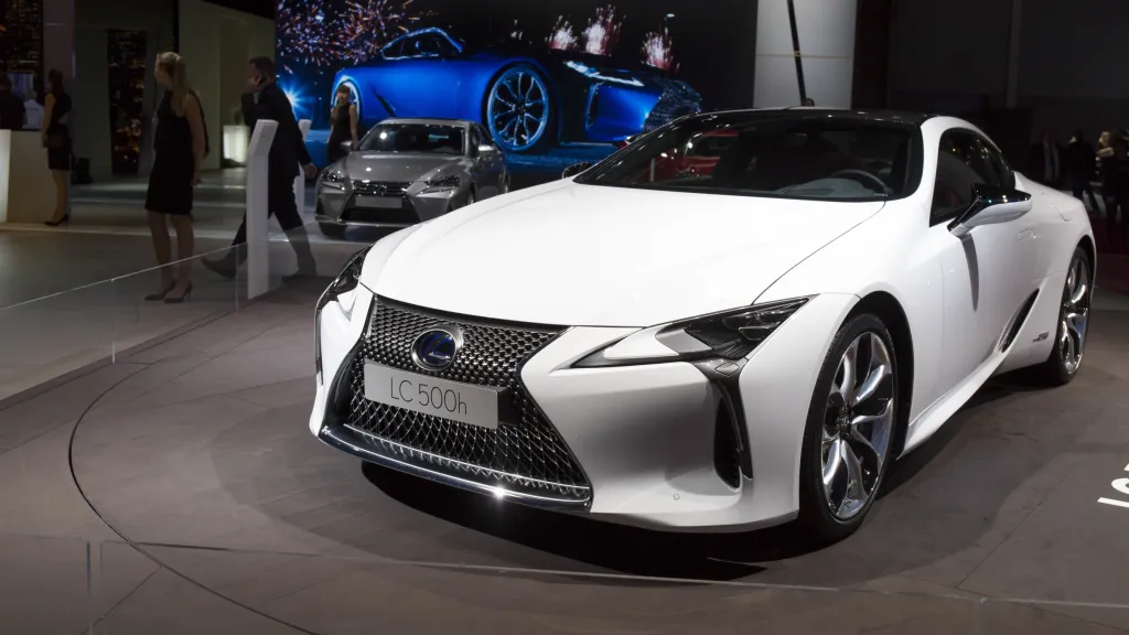 Hybridní vůz Lexus LC500h