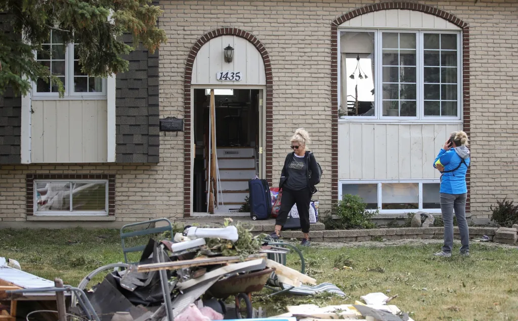 Okrajovou část Montrealu zasáhlo silné tornádo. Nejvíce poškozených domů bylo ve městě Mascouche