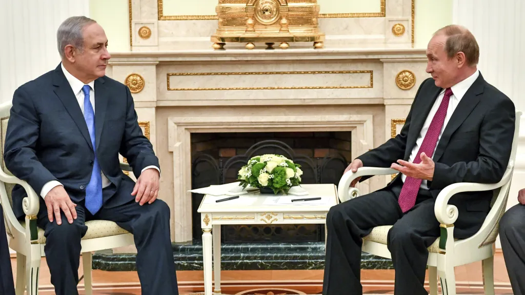 Benjamin Netanjahu s Vladimirem Putinem v Moskvě