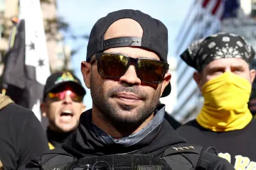 Padl nejvyšší trest za útok na Kapitol. Lídr Proud Boys dostal 22 let