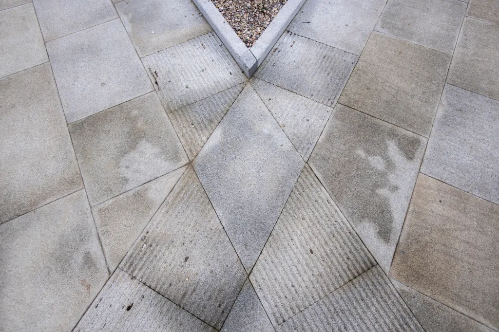 Česká Skalice na Náchodsku dokončila první etapu rekonstrukce centrálního Husova náměstí