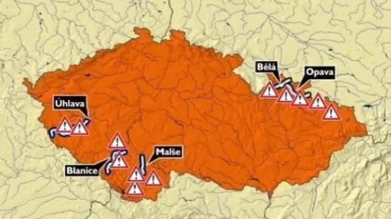 Vstupy Jany Dronské a Petra Šuleře v Událostech, komentářích