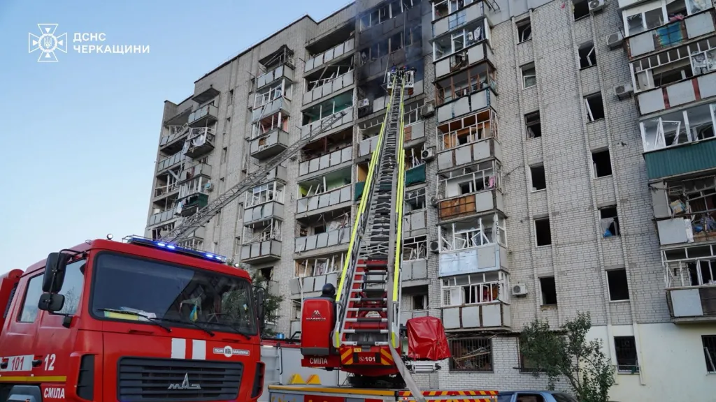 Následky ruského útoku na město Smila v Čerkaské oblasti