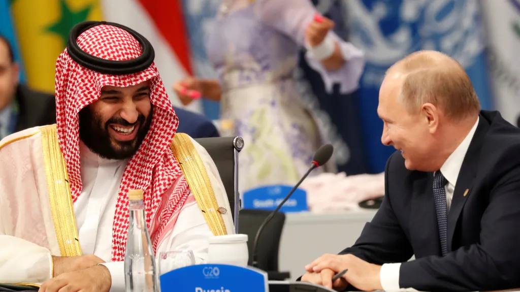 Saúdský korunní princ Mohamed bin Salmán s ruským prezidentem Vladimirem Putinem