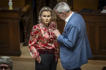 Vyhodnotit přesun lidskoprávních agend chce vládní zmocněnkyně na konci roku