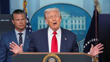 Americký prezident Donald J. Trump oznamující nasazení Národní gardy do ulic Washingtonu D.C., 11. 8. 2025