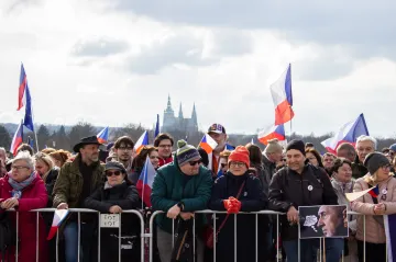 Na demonstraci na pražské Letné promluvili zástupci kultury či vědy