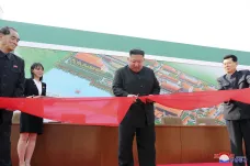 Kim Čong-un otevřel továrnu na hnojiva, píše severokorejská agentura